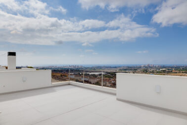 New built villa in Mutxamel with sea views
